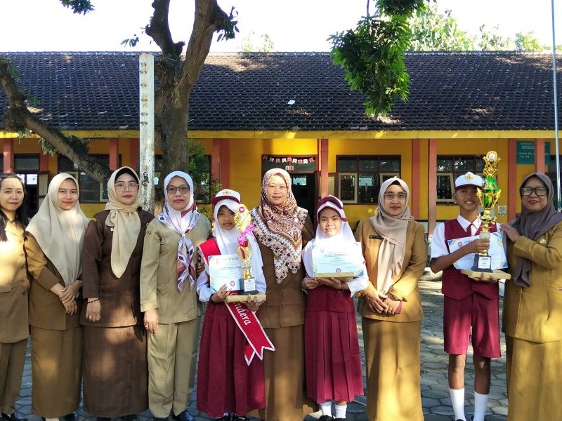 APRESIASI PADA PEMENAG LOMBA FLS3N dan O2SN TINGKAT KECAMATAN