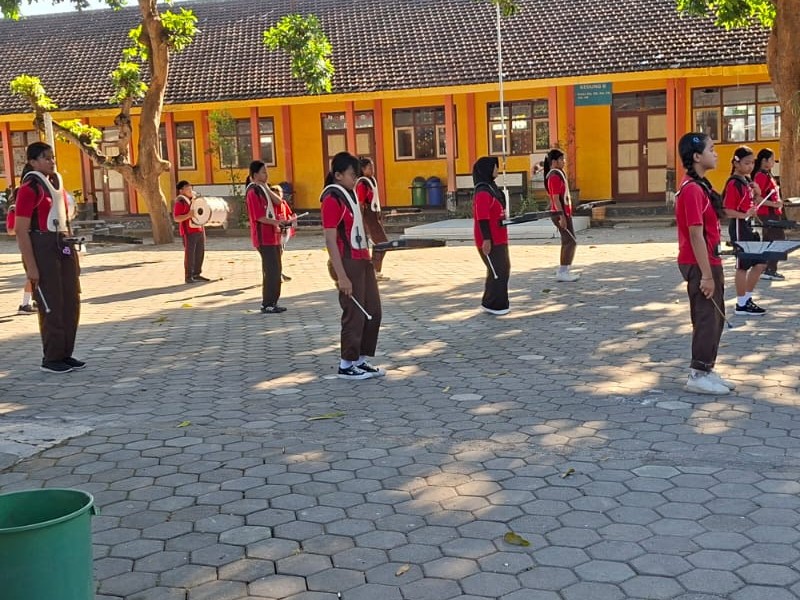 kegiatan ekstrakurikuler drumband